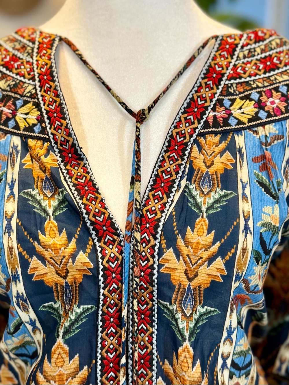 Farm Rio Boho Blue Floral Embroidered Tassel Puff Sleeve Blouse Top M Gypsy Lux - Picture 4 of 14